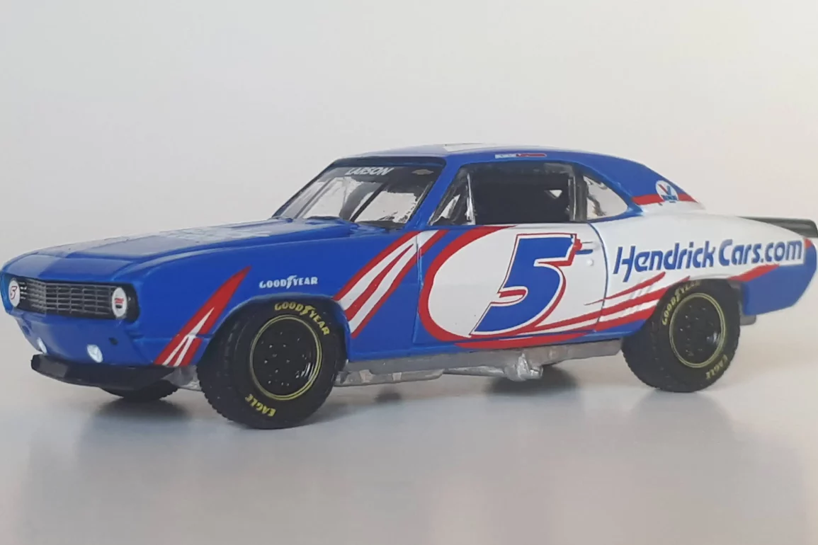 1;64 GreenLight Chevrolet Camaro 2