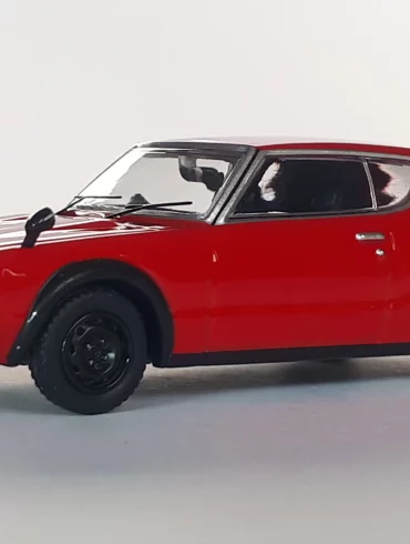 1;64 Inno64 Nissan Skyline 1