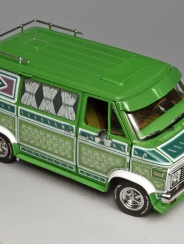 18AcmeD Chevrolet G series Van 1974 Emerald Expres 1