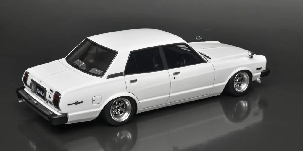 18IgnitionM Toyota Mark II Sedan Grande 4