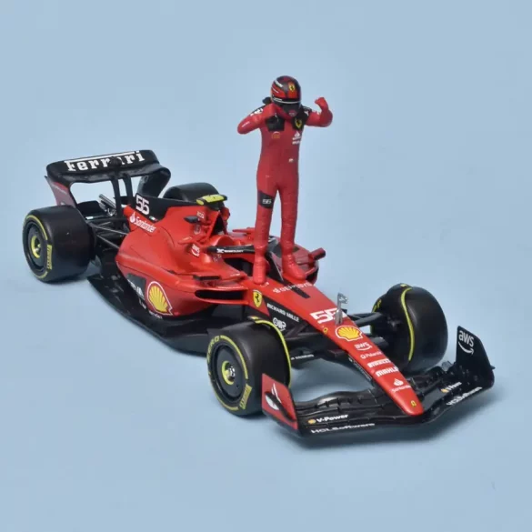 24Bburago Ferrari SF 23 2023 Carlos Sainz 1