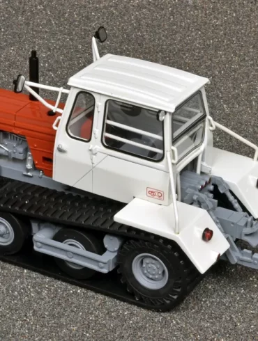 32Schuco Pro.R Fortschritt ZT 300 GB 3