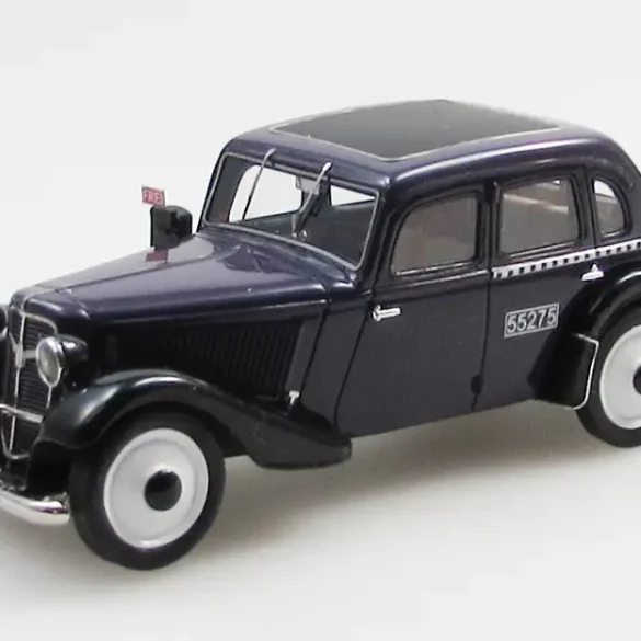 43esval Adler Trumpf Junior 4dr sedan 3