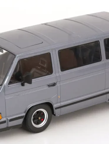 7 18KKscale Porsche B32