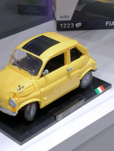 118 Cobi Fiat 500