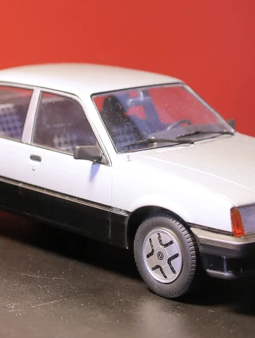 118 MCG Opel Ascona SR