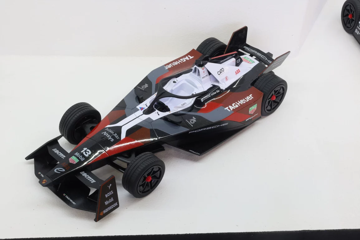 120 RW Models Porsche Formula E