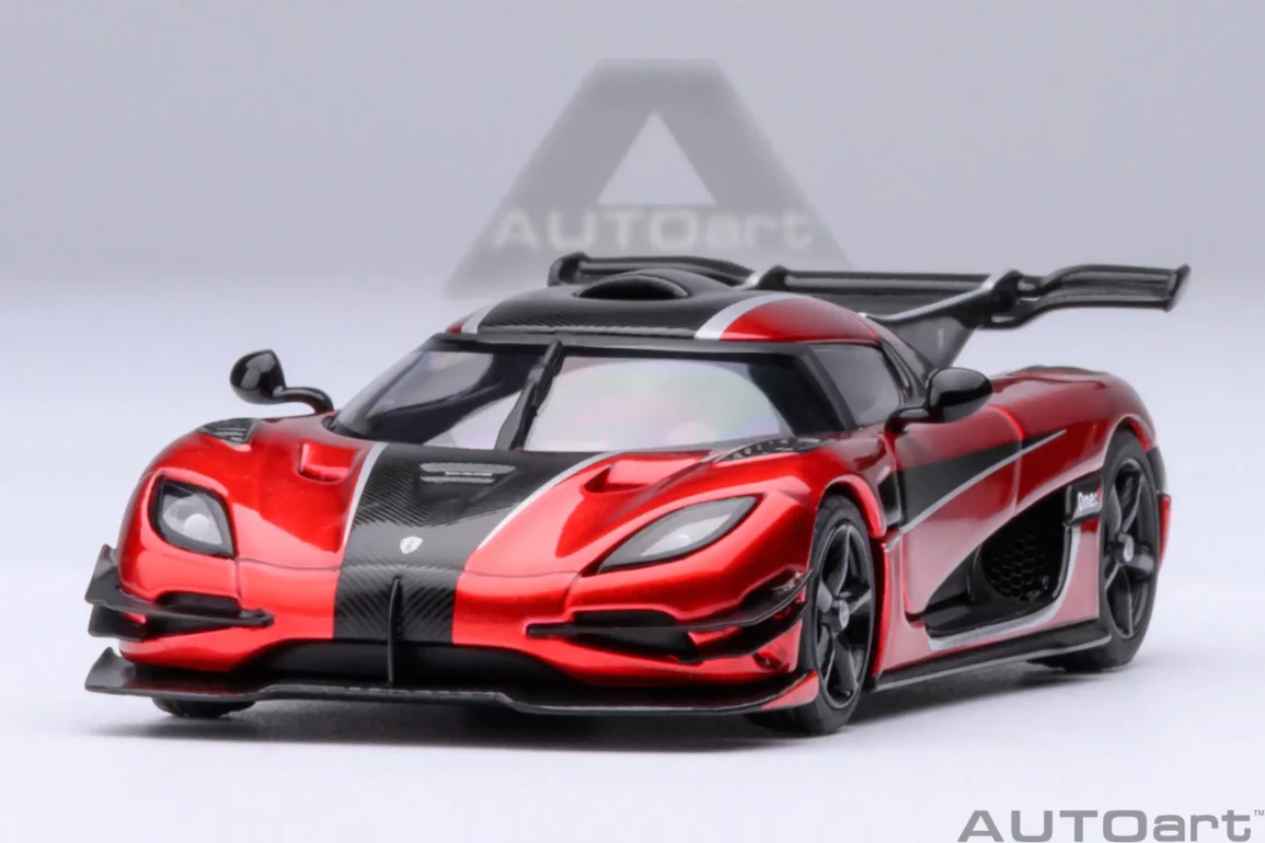 1;64 AUTOart Koenigsegg One1 4