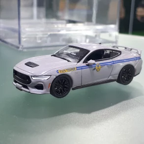 1;64 Greenlight Ford Mustang 1