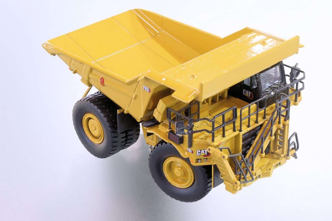 187 Diecast Masters Cat 785 Mining Truck