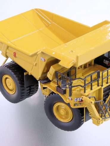 187 Diecast Masters Cat 785 Mining Truck