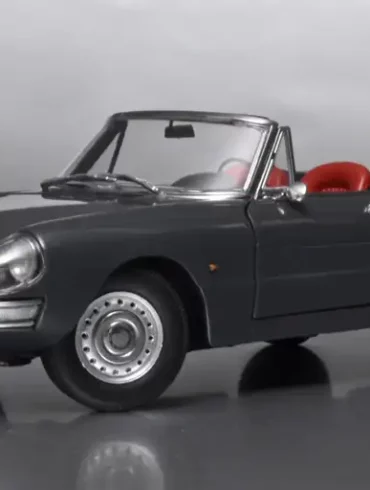 18Touring Model Alfa Romeo Duetto Spider 1966 1