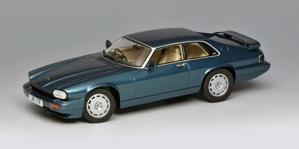 18cult Jaguar XJR S 1993 1