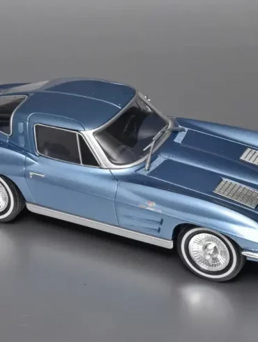 24WhiteB Chevrolet Corvette C2 Stingray 3