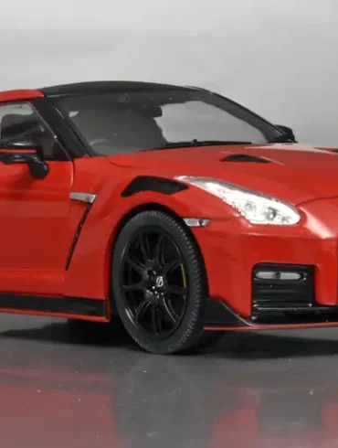 24WhiteB Nissan Skyline GT R Nismo 1