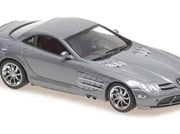 43maxichamps MBSLRMclaren 2003 940033020