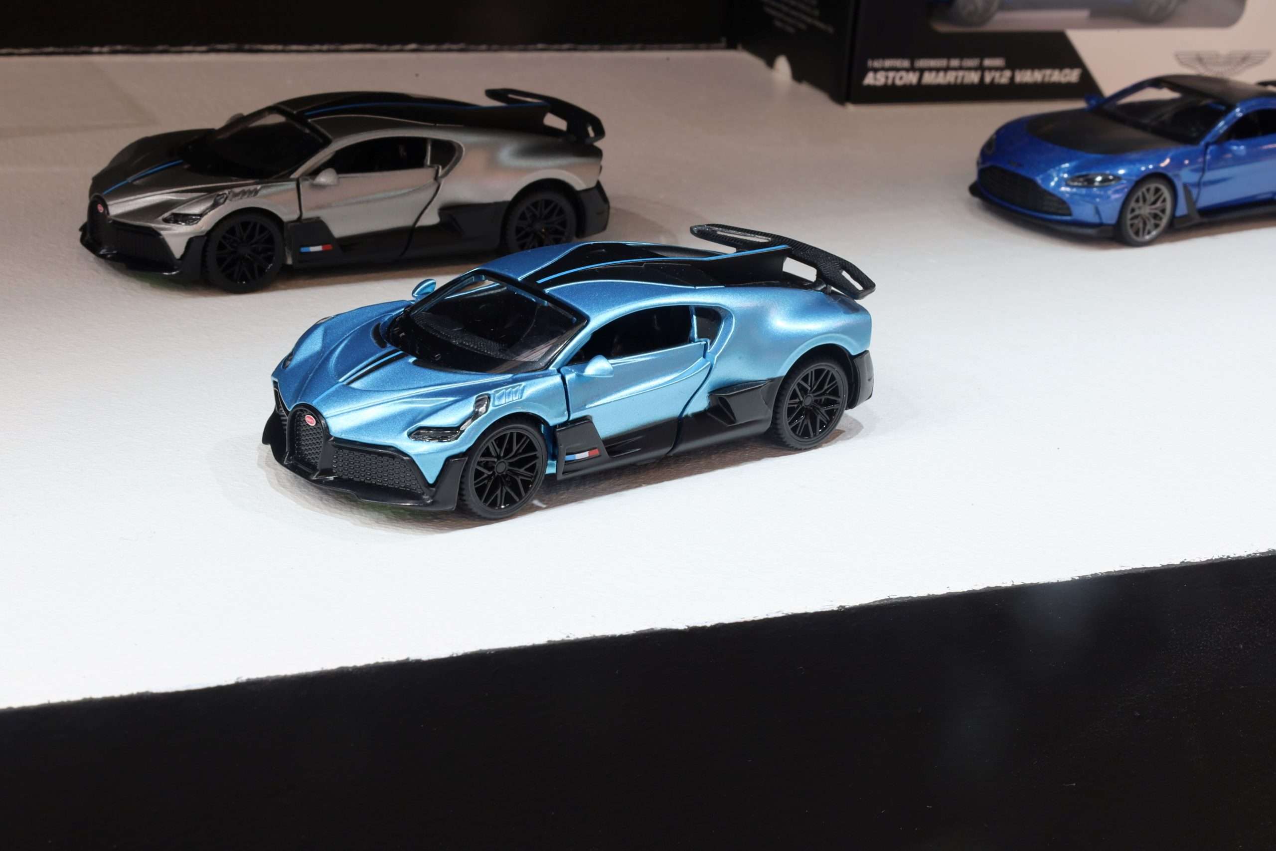 43RWToys Bugatti Divo