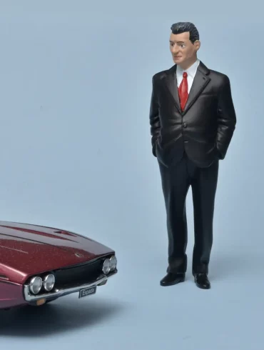 12KK Scale Ferruccio Lamborghini