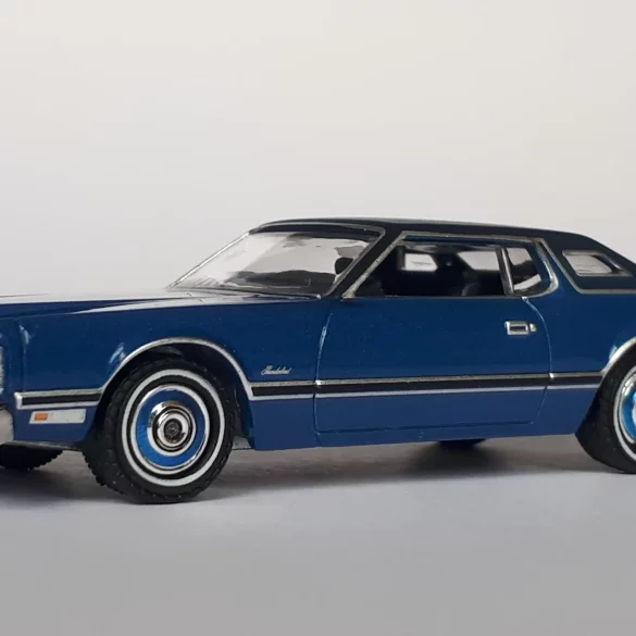 1;64 GreenLight Ford Thunderbird 1