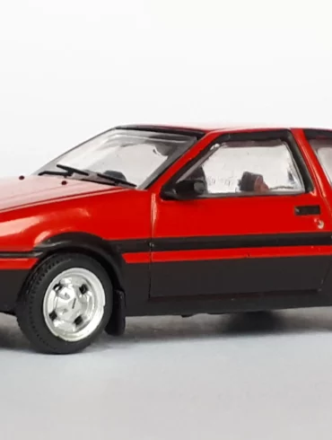 1;64 J Collection Toyota Sprinter Trueno 1