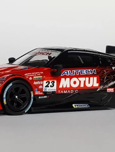 1;64 Mini GT Nissan Z GT500 1