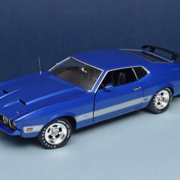 18AutoW Ford Mustang Mach 1 1973 1