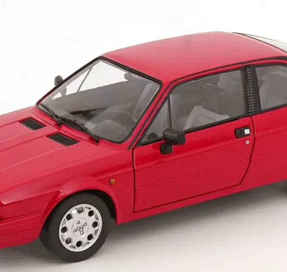 18mitica Alfa Romeo Sprint 1.5 Quadrifoglio Verde GP 1984 1