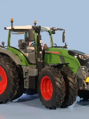 32Wiking Fendt 726 Vario 1