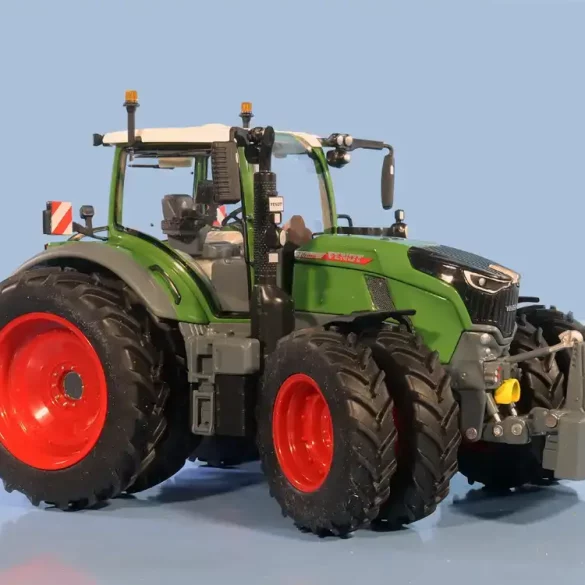 32Wiking Fendt 726 Vario 1