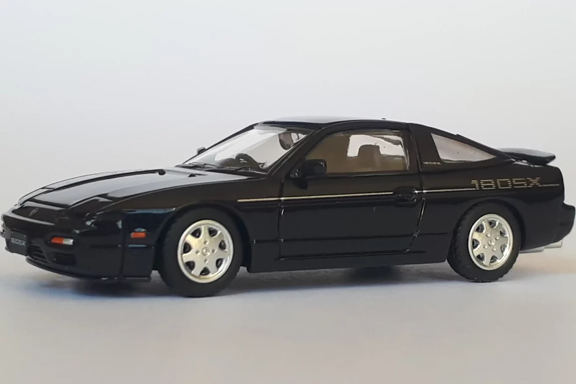 1;64 Inno64 Nissan 180SX 1