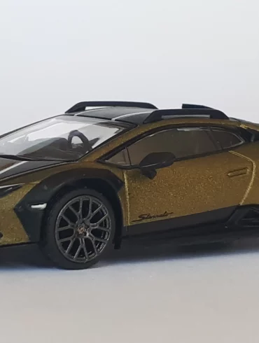 1;64 Mini GT Lamborghini Huracán LP 610 4 Sterrato 1