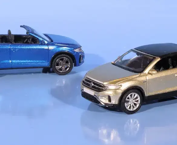 INT.PCX87.VW T Roc Cabrio(1)