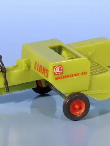 INT.Wiking 87.Claas Markant 40(2)