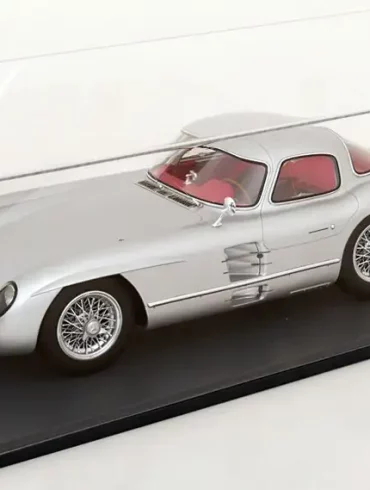 12Schuco ProR MB 300 SLR Uhlenhaut Coupé 1955 3