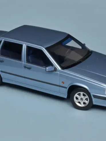 18Triple9 Volvo 850 1993 3