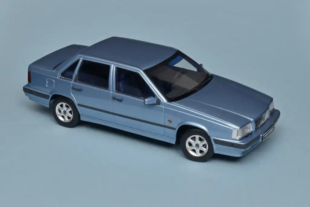 18Triple9 Volvo 850 1993 3