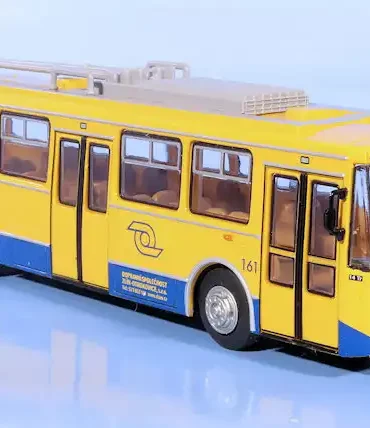 INT.Brekina 87.Skoda Trolleybus(1)