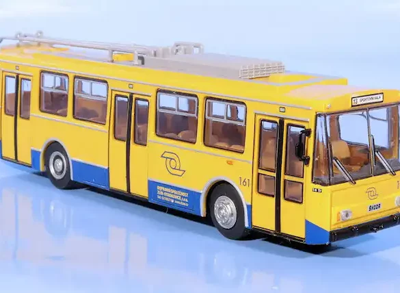 INT.Brekina 87.Skoda Trolleybus(1)