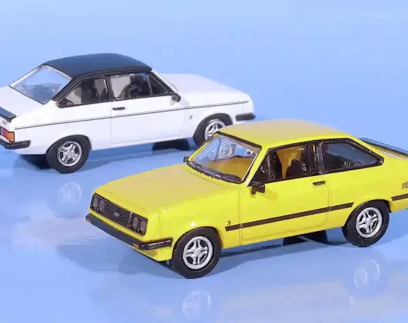 INT.PCX87.Ford RS2000(1)