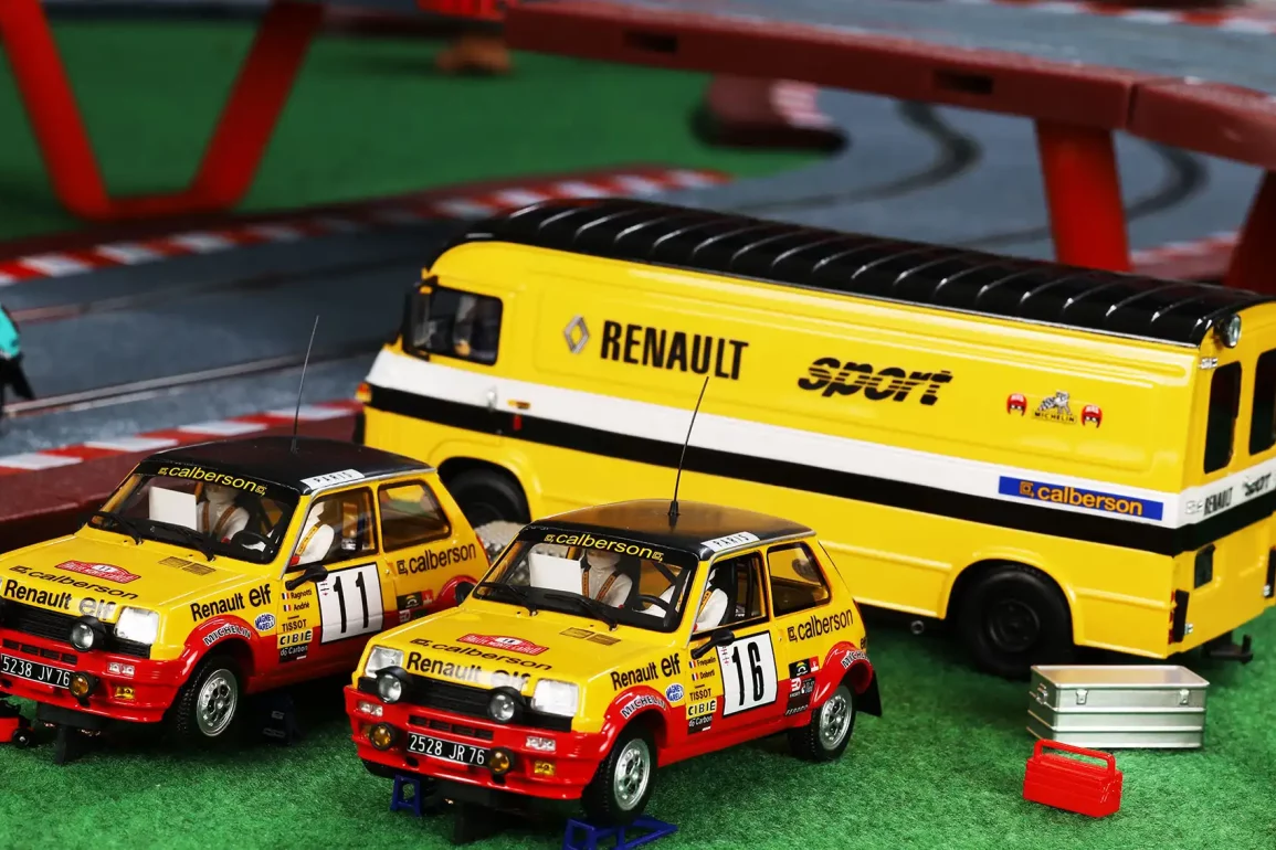 Renault Alpine Team 2