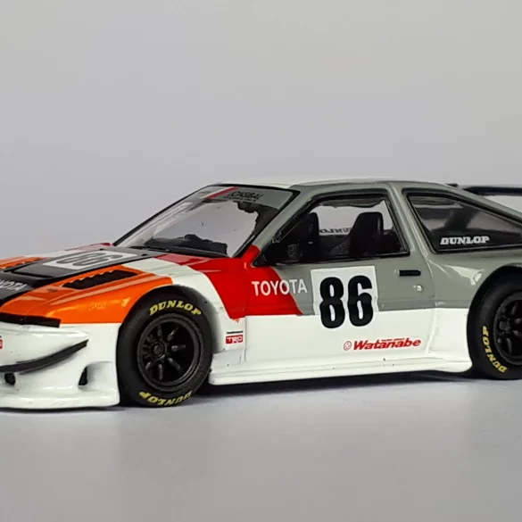 1;64 Tarmac Works Toyota Sprinter Trueno AE86 Widebody1
