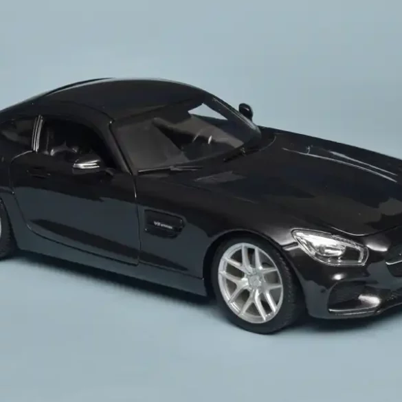 18maisto M AMG GT 2015 1