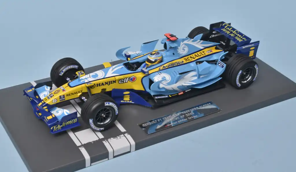 18minic Renault R26 2006 Alonso Wkamp 1