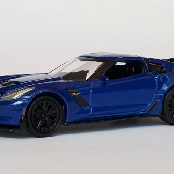 1;64 Auto World Chevrolet Corvette Z06 1