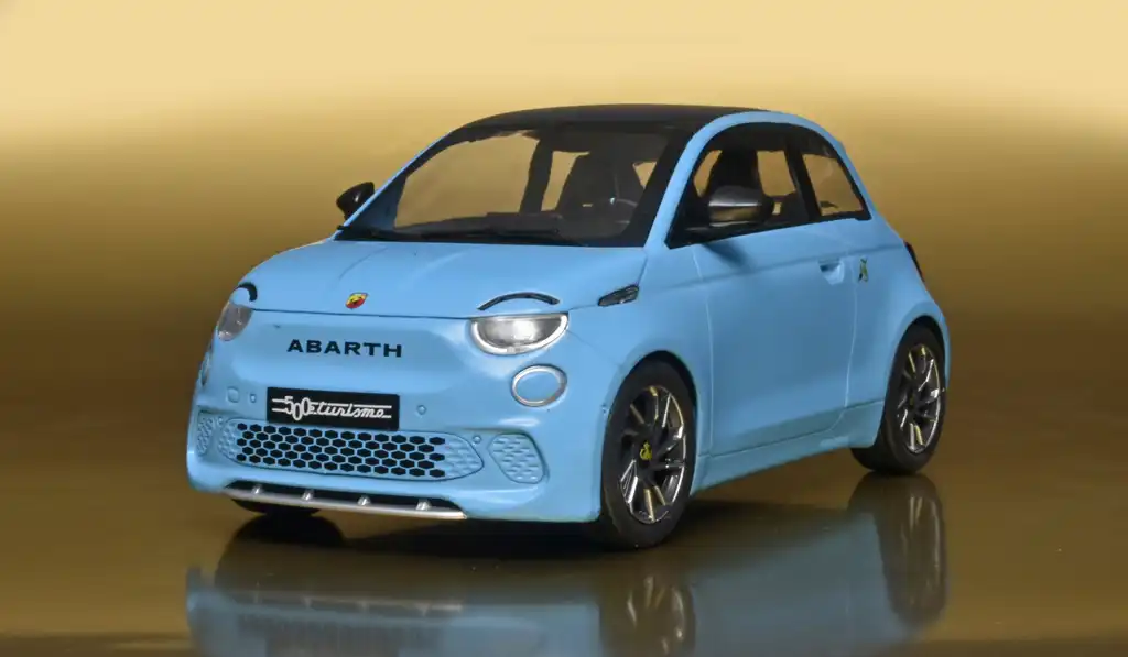 18MCG Fiat 500e Abarth 2024 1