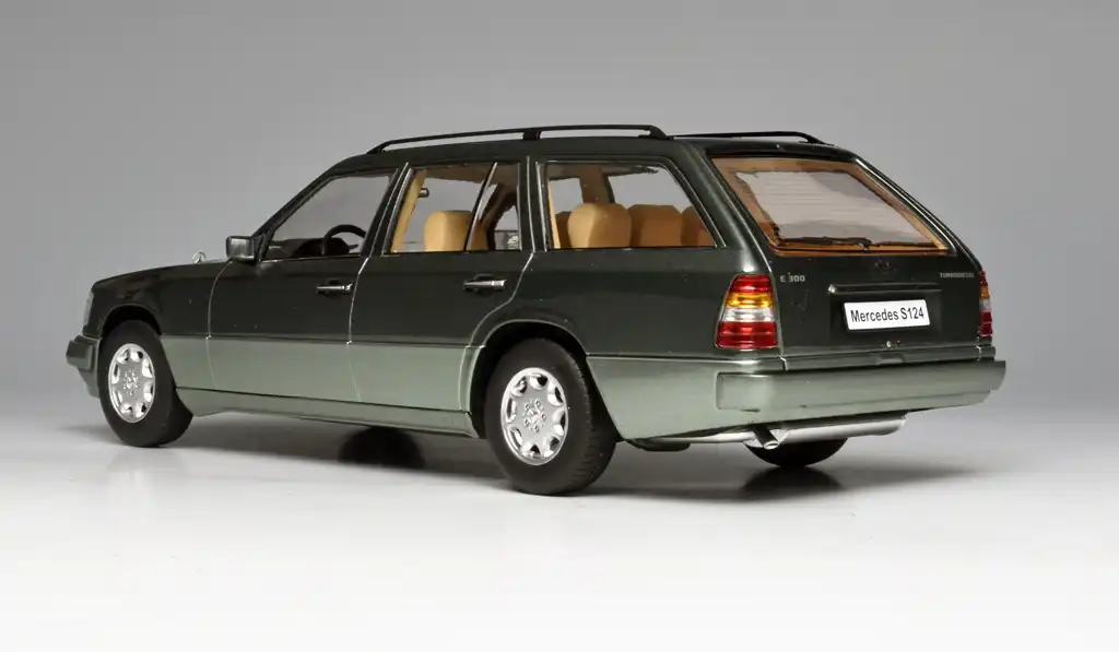 18Triple9 MB E Klasse T 1995 4