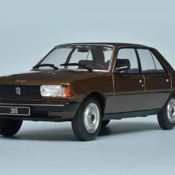 24WhiteB Peugeot 305 1977 1