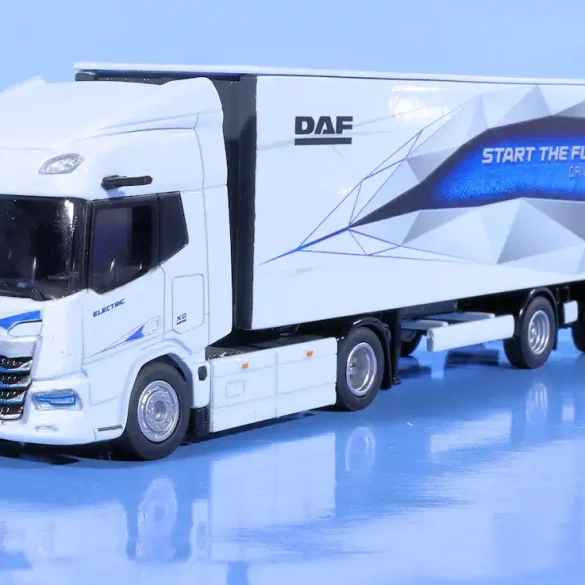 INT.Holland Oto 87.DAF Xd Electric(1)