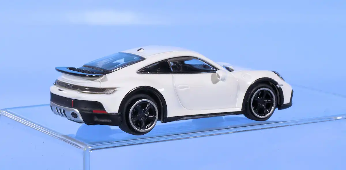 INT.Minichamps 87.Porsche 911 Dakar(2)