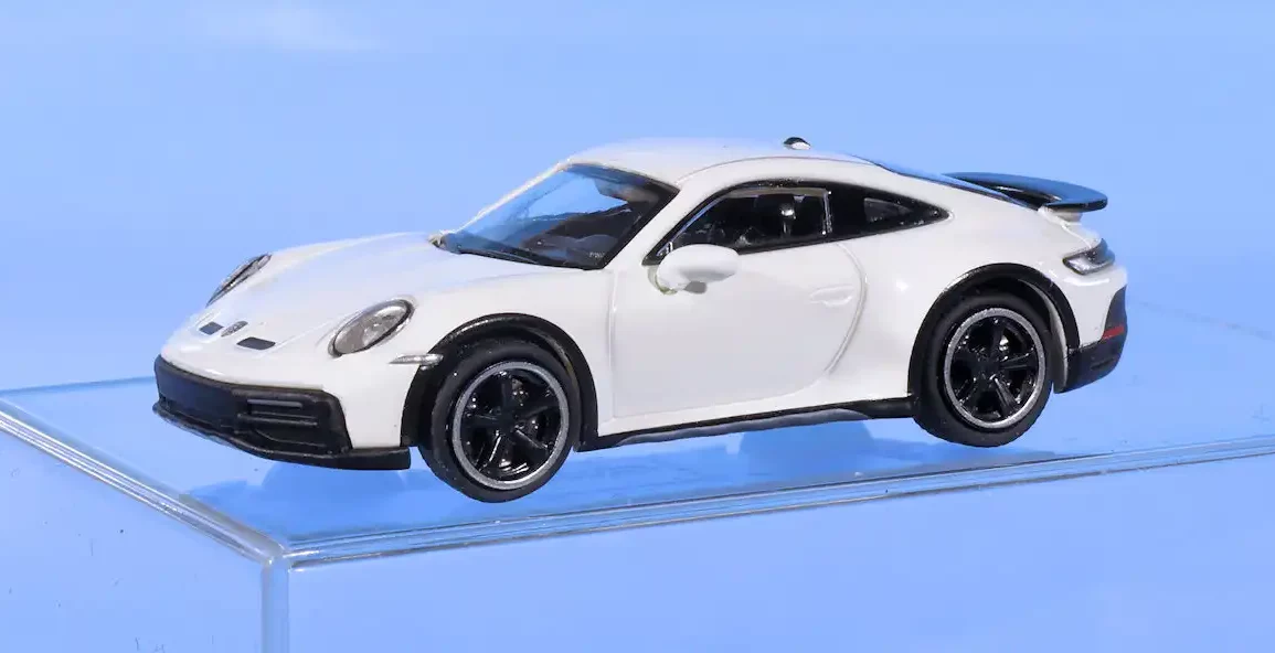 INT.Minichamps 87.Porsche 911 Dakar(1)